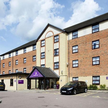 Premier Inn London Edgware Barnet Exterior foto