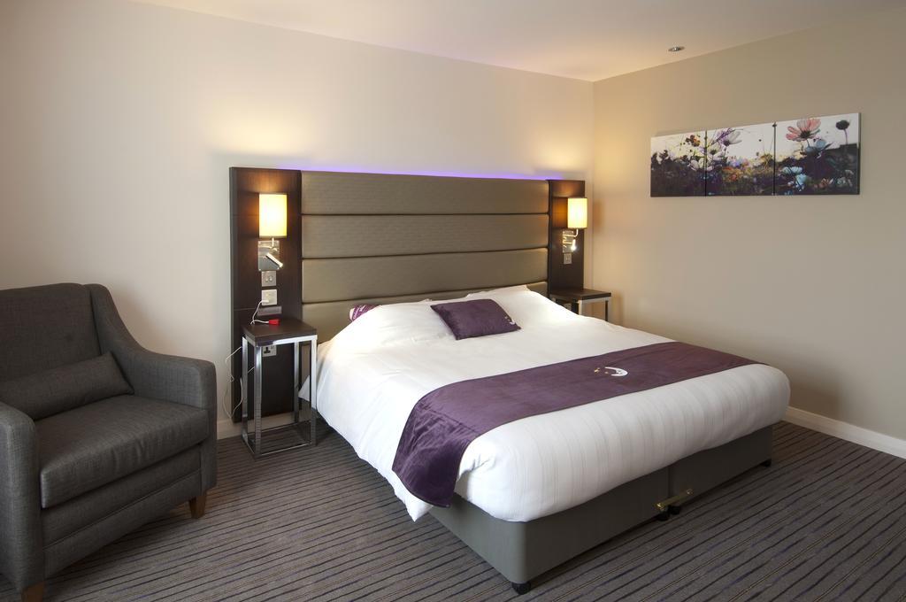 Premier Inn London Edgware Barnet Habitación foto